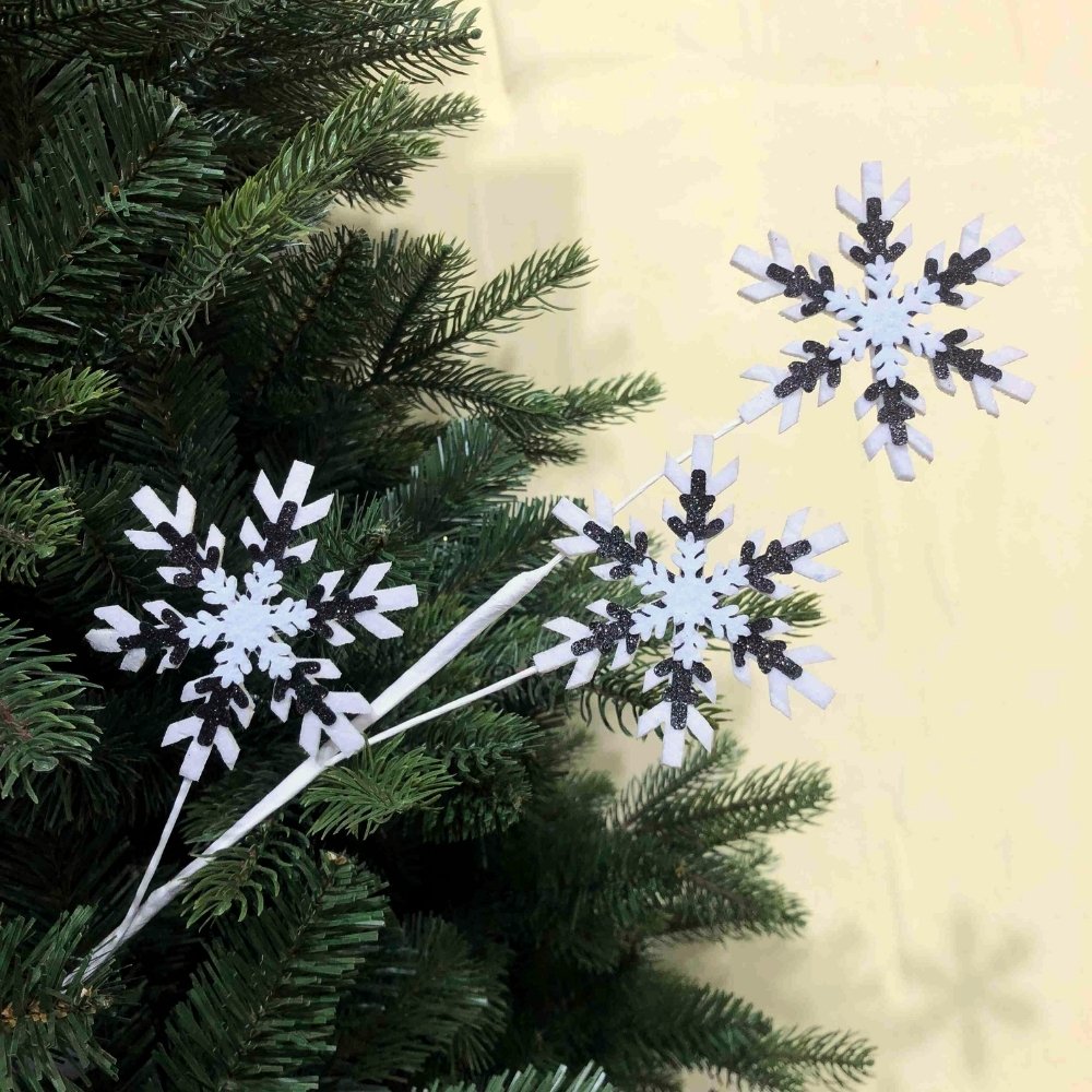 Выбор снежинок для рождественской елки